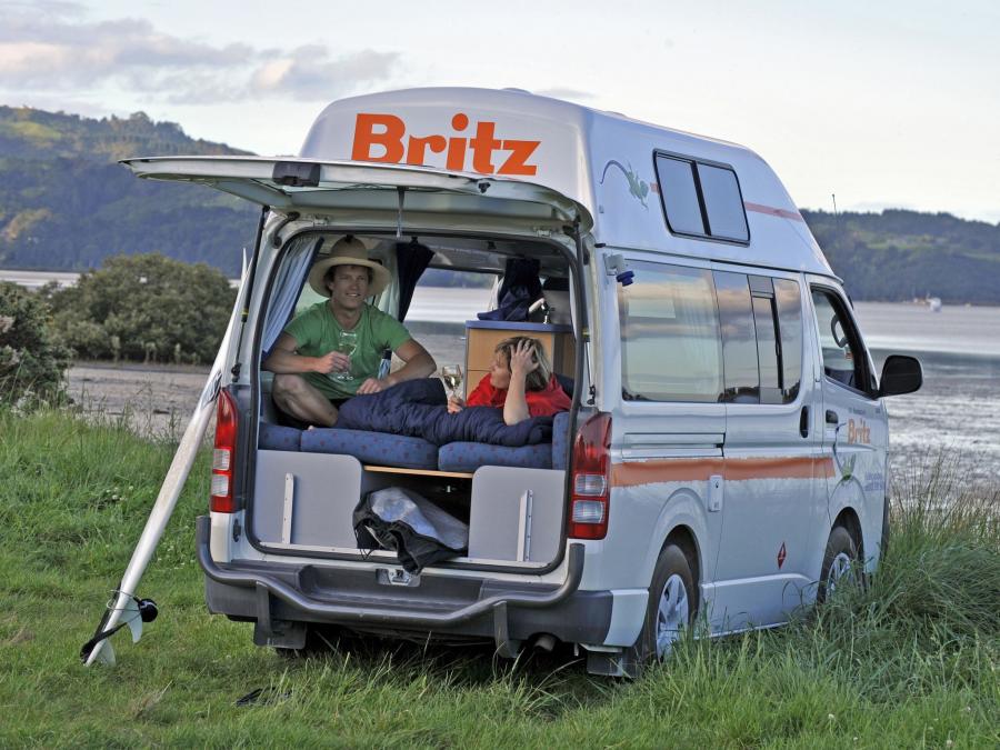  Toyota Hiace Britz Voyager 2004 года  (фото 5 из 6)